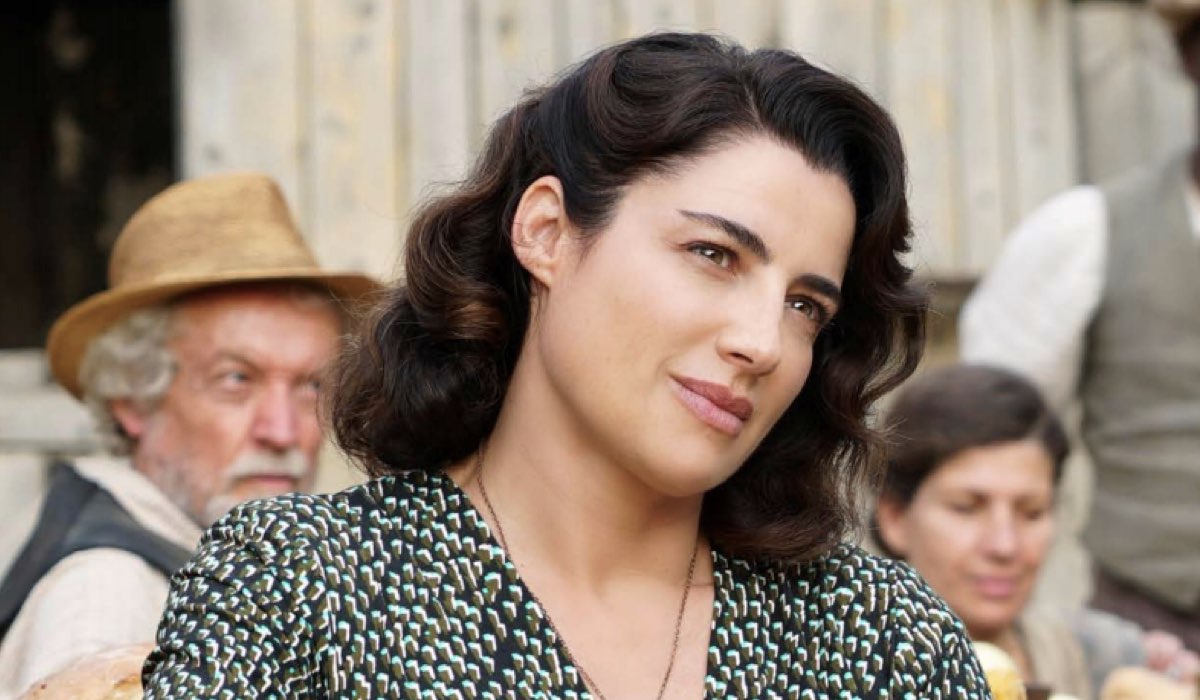 Luisa Ranieri è nel cast della fiction su Lolita Lobosco, qui nei panni di Carmela Rizzo ne La vita promessa 2 Credits RAI